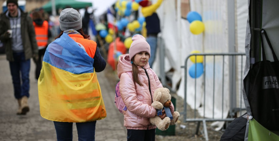 Житло, медицина та робота: корисні сервіси і поради для маріупольців, що евакуюються, та усіх, хто вибрався з окупації