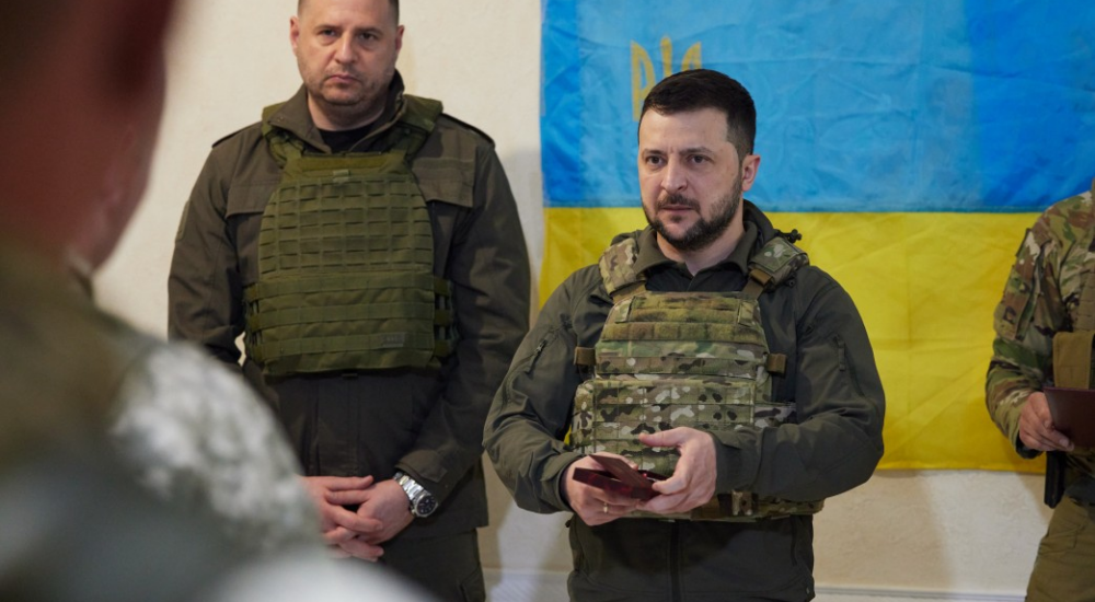 Президент відвідав передові позиції ЗСУ в Харківській області та провів нараду щодо відновлення регіону 