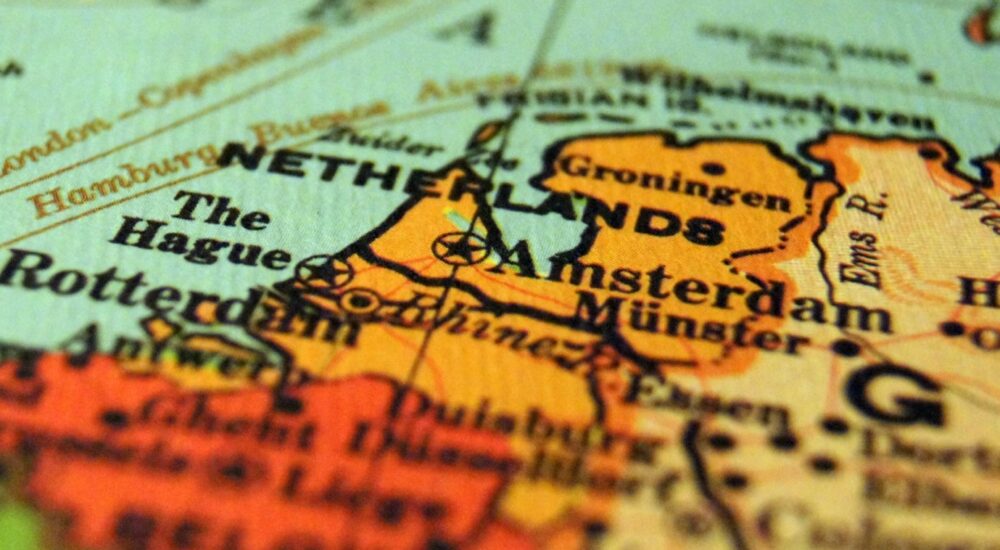 Українці в Нідерландах можуть розпочинати процес реєстрації в міграційній службі