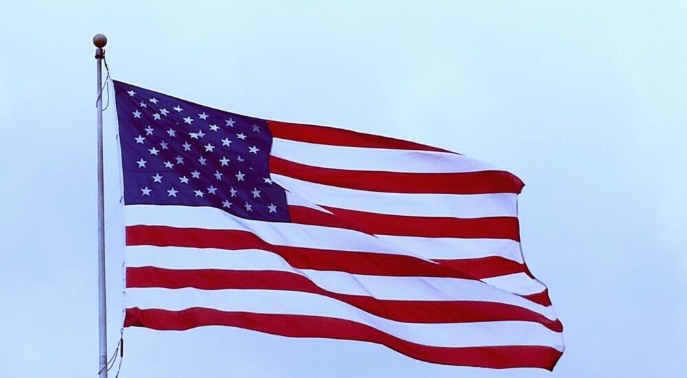 Українські біженці в США зможуть отримати фінансову допомогу й медичне страхування за гуманітарним паролем
