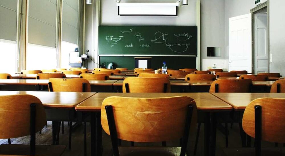 Мінреінтеграції опублікувало заяву щодо примусового переходу закладів освіти Херсону на стандарти освіти держави-агресора