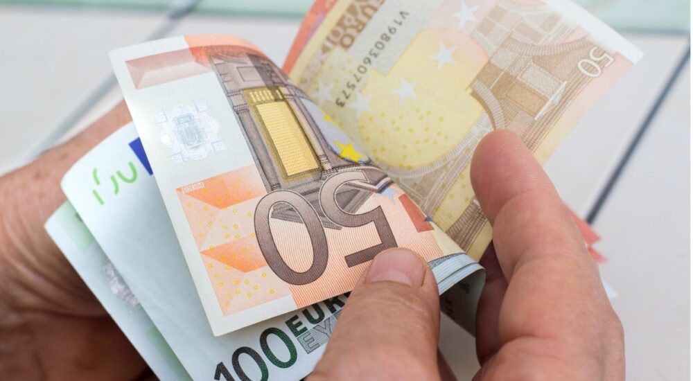 В Італії стартував новий етап виплат допомоги біженцям з України