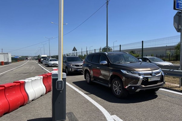 З-за кордону за добу повернулися 40 тисяч українців