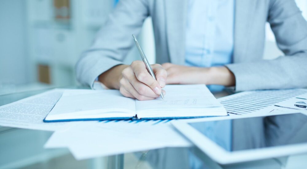 Деяким держслужбовцям можуть дозволити працювати з-за кордону – НАДС