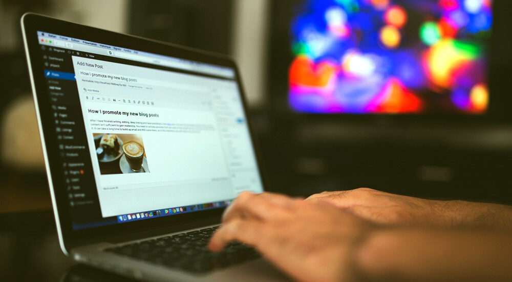 Чоловікам з IT-сфери можуть дозволити виїжджати за кордон: які умови