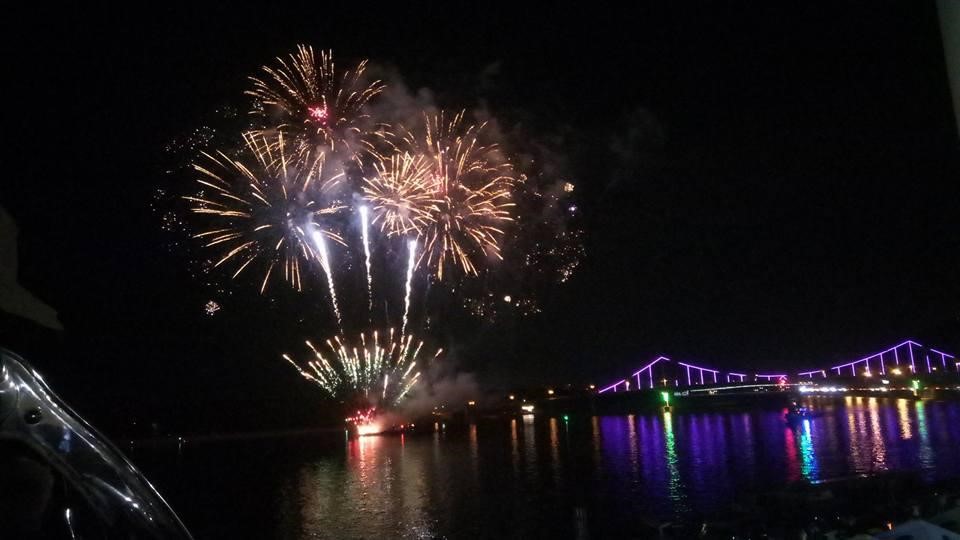 У Києві на час війни заборонили феєрверки та пересування містом на автівках без глушника