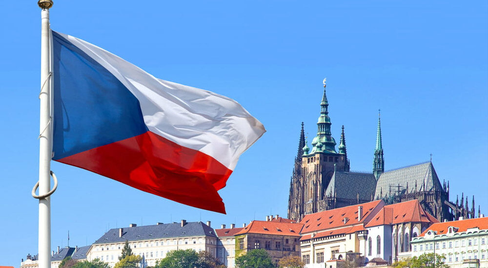 Кількість українців, які хочуть залишитися в Чехії, зменшується