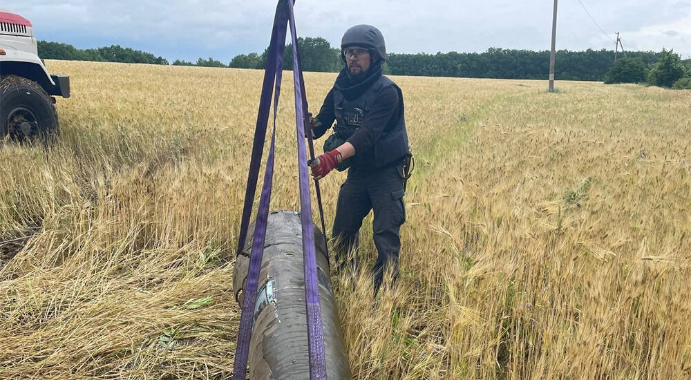 За минулу добу піротехніки знешкодили більше 800 вибухонебезпечних предметів