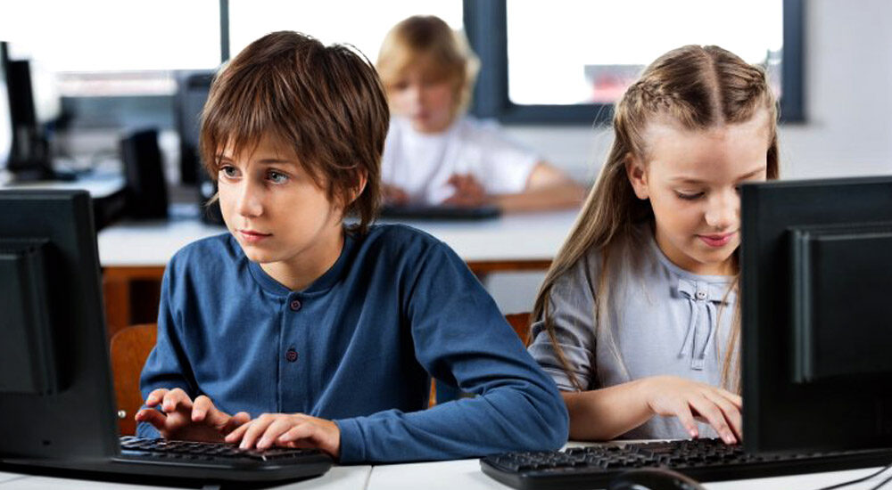 Як неповнолітні українці можуть влаштуватися на роботу?