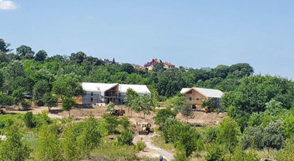 У Львові завершується зведення будинків для вагітних переселенок