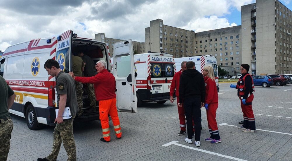 Важкопораненим внаслідок ракетного удару по Вінниці нададуть медичну допомогу у Польщі