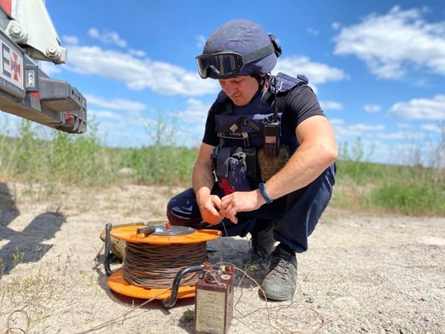 Минулої доби піротехніки знешкодили понад 600 вибухонебезпечних предметів