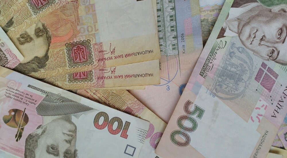 10 тисяч українців із ТОТ і зон бойових дій отримають додаткові виплати завдяки співпраці Кабміну з неурядовою організацією ACTED