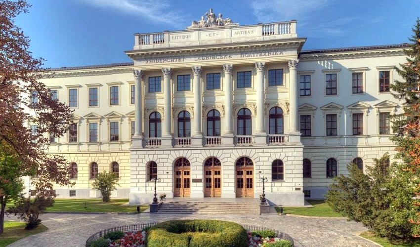 Вступна кампанія 2022: Львівська політехніка – лідер за кількістю заяв вступників