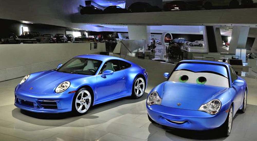 Porsche випустив «мультяшний» спорткар, щоб допомогти біженцям з України