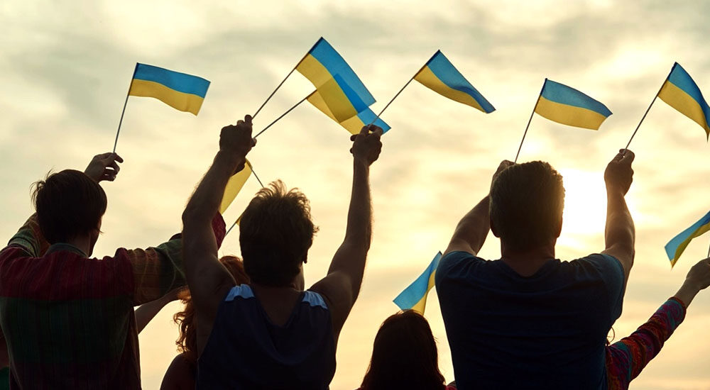 Результати опитування: як українці ставляться до жителів окупованих Криму та Донбасу?