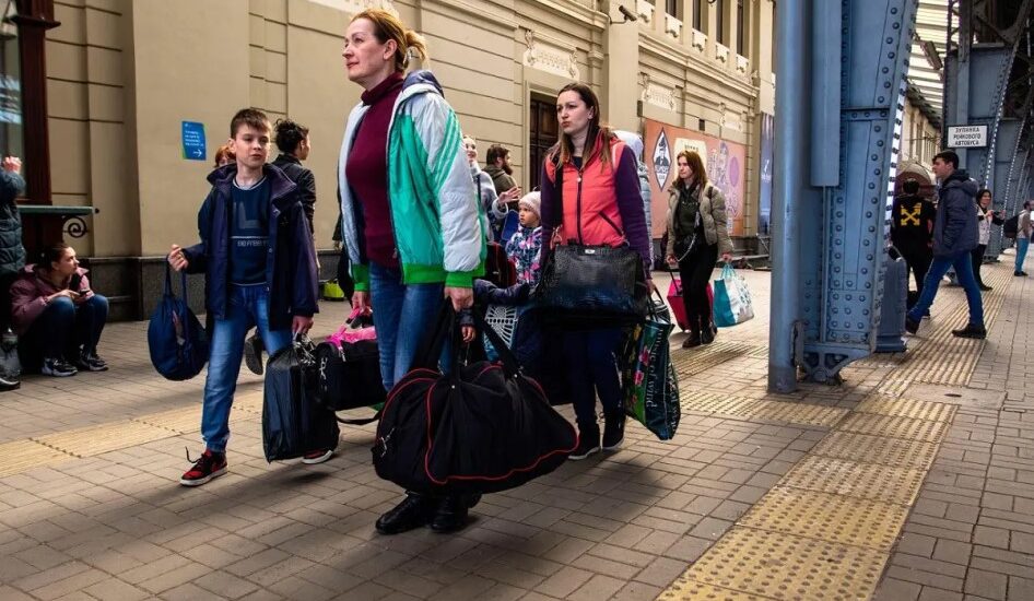 У разі критичної необхідності: громадські заклади на Львівщині можуть використовувати для розміщення ВПО