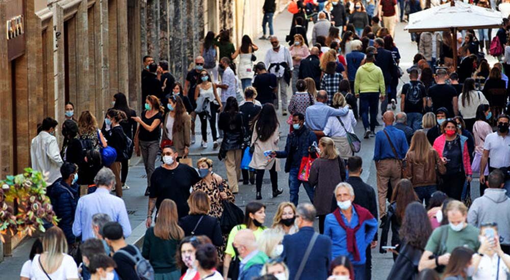 Нідерланди скасували всі COVID-обмеження на в’їзд, а Німеччина посилює правила боротьби