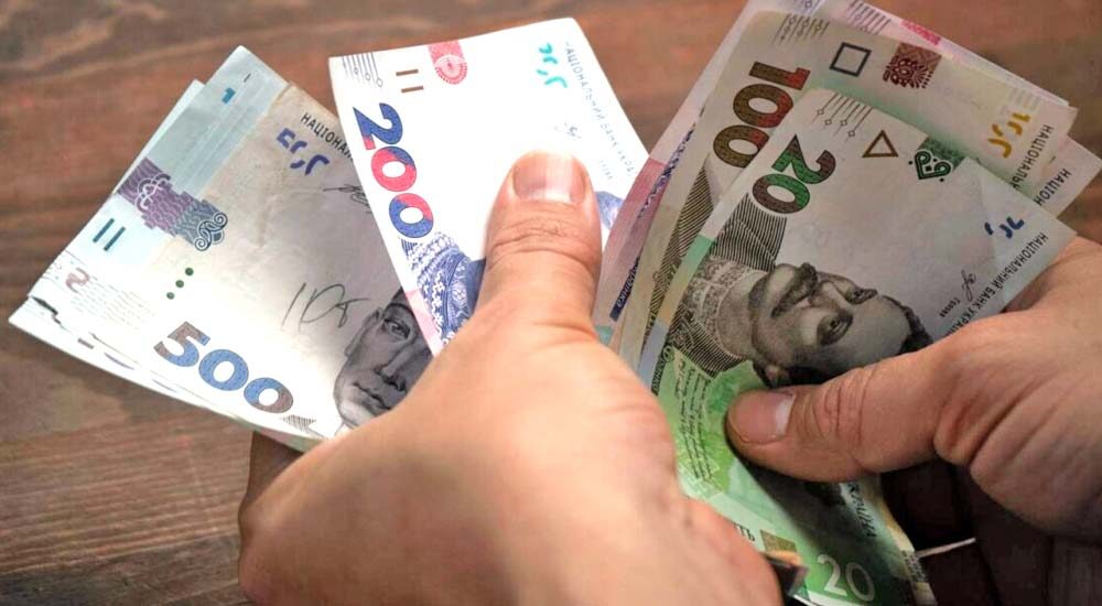 Працевлаштування переселенців: на Тернопільщині понад 200 роботодавців звернулися за компенсацією