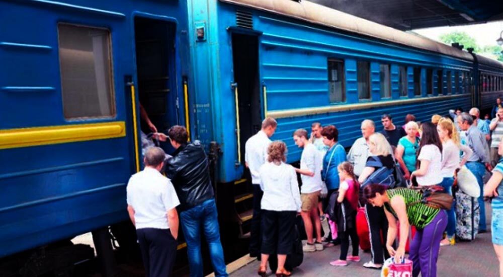 Евакуація з Донецької області продовжуватиметься й у вересні