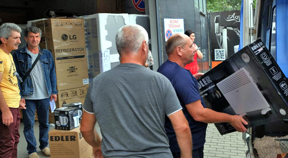 Буковина отримала побутову техніку для закладів, де розміщують ВПО