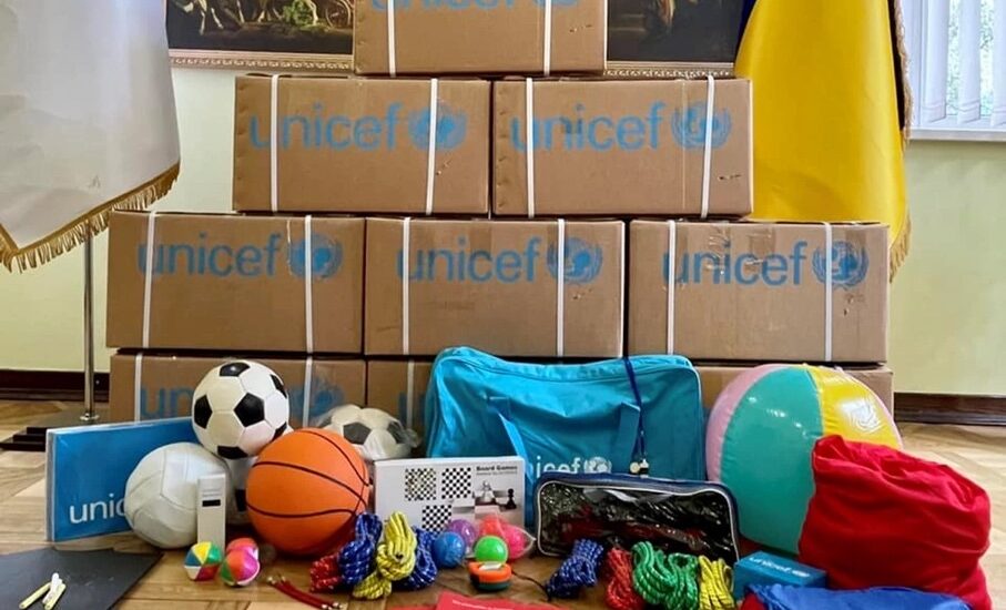 Школи Яворівської громади отримали спортивний інвентар від Дитячого фонду UNICEF
