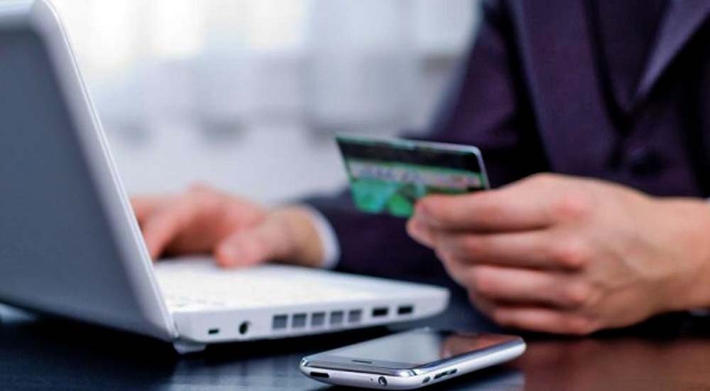 Нова спроба шахрайства: заманюють «виплатами» з конфіскованих активів рф