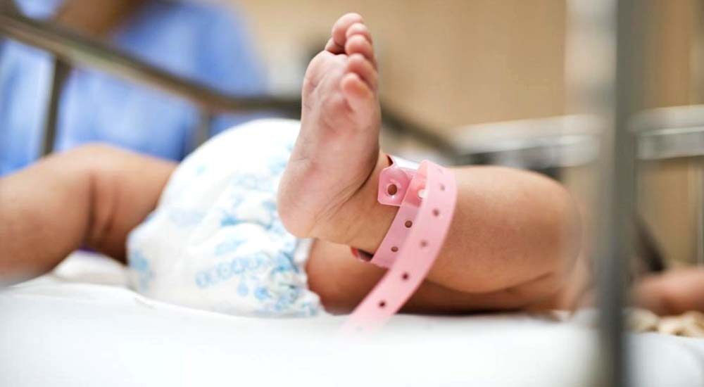 Новонароджених з особливо небезпечних територій можна зареєструвати онлайн: як це зробити?