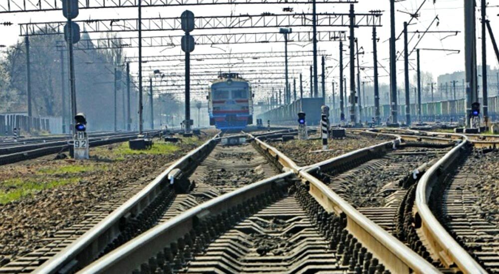 Укрзалізниця повідомила, як здійснюватиметься рух поїздів і міських електричок під час повітряних тривог