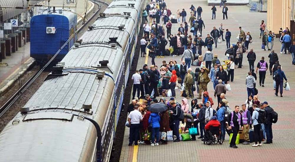 Укрзалізниця відновлює приміське залізничне сполучення на сході та півдні України