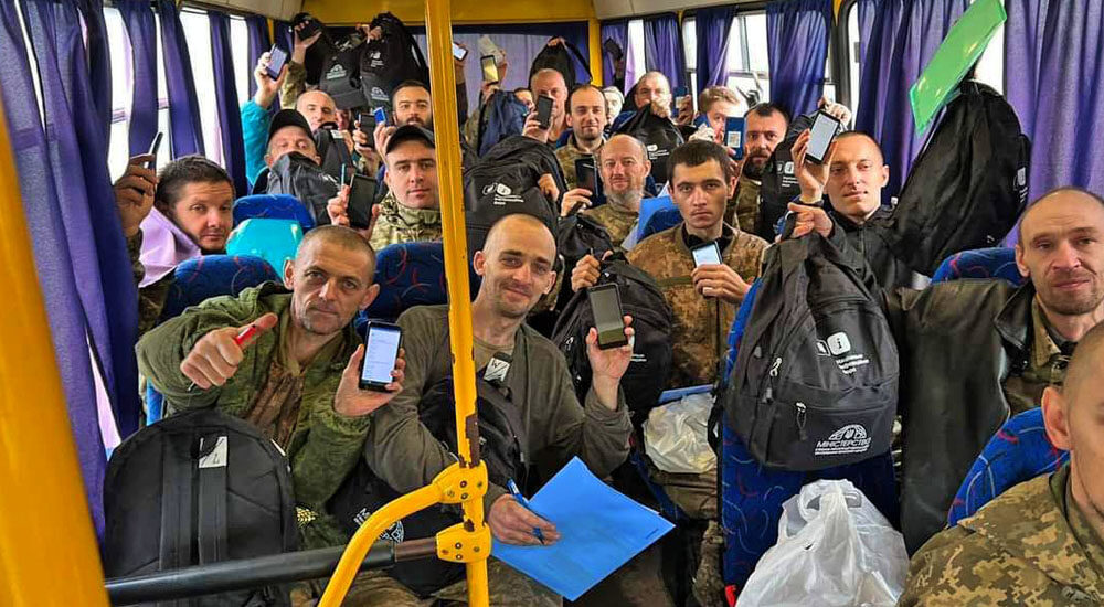 Відбувся черговий обмін: з російського полону повернулись 32 оборонці України