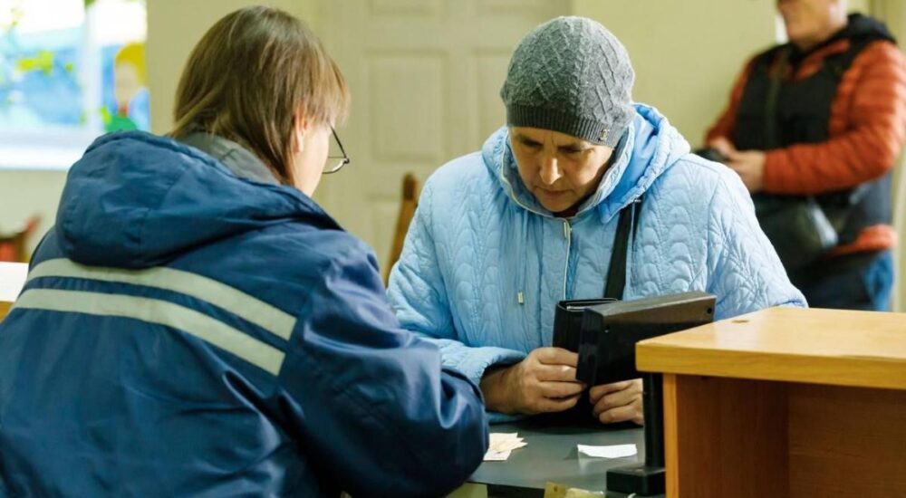 Укрпошта відкрила перше стаціонарне відділення у звільненому від окупантів Куп’янську на Харківщині