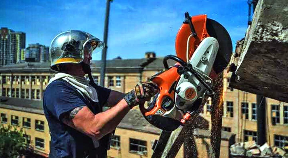 США надали українським рятувальникам обладнання для роботи