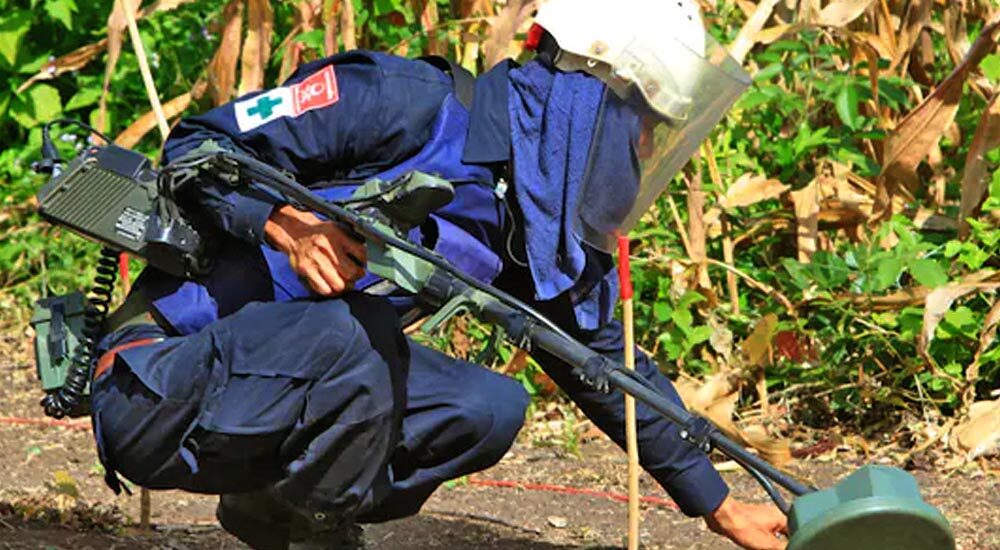 Камбоджа надішле в Україну саперів для передачі досвіду в розміновуванні