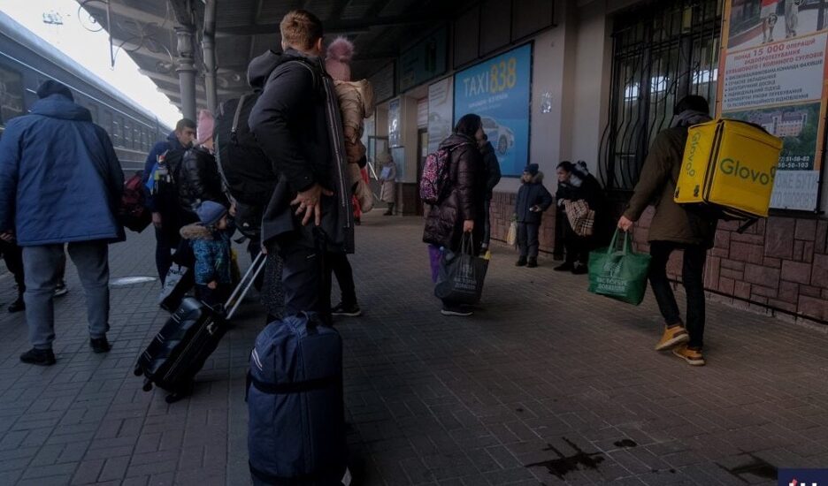 За працевлаштування переселенців підприємці на Буковині отримали понад 3 мільйони гривень