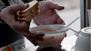 У Харкові запрацювали пункти видачі гарячого харчування