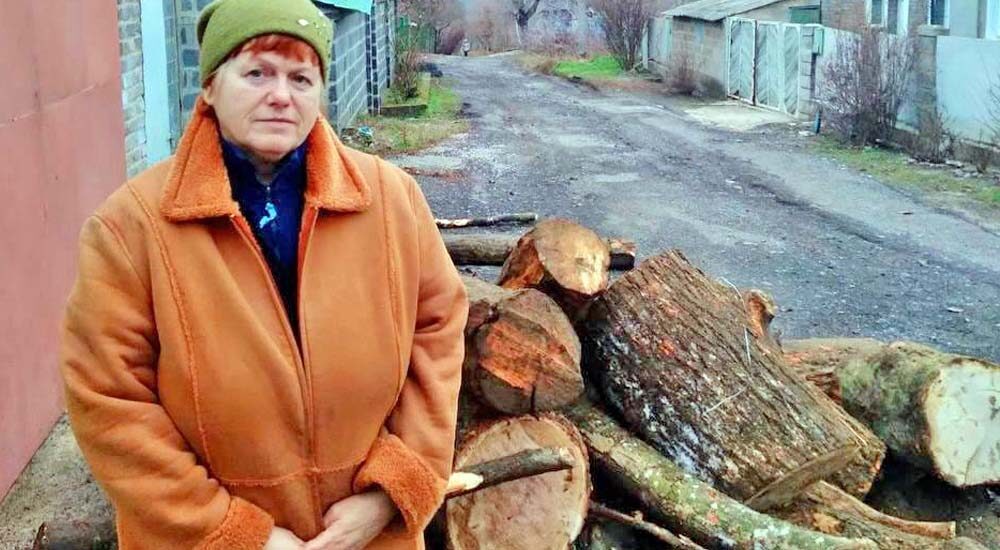 У Краматорську продовжують видавати безкоштовні дрова для жителів приватного сектору