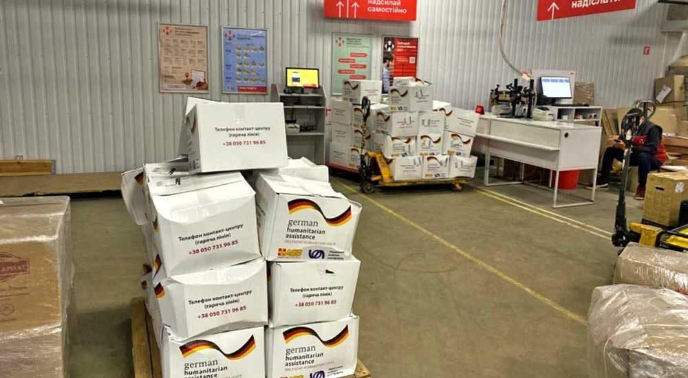 Переселенці зі Скадовська отримали пакунки з гуманітарною допомогою