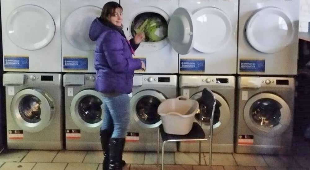 У Запоріжжі відкрили соціальну пральню для ВПО