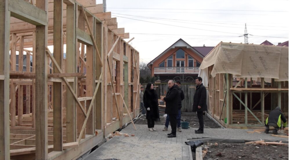 До Нового року переселенці зможуть заселитися у модульні будиночки в Мукачеві та Сваляві