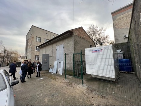 Міжнародні компанії передали українським лікарням надпотужні генератори