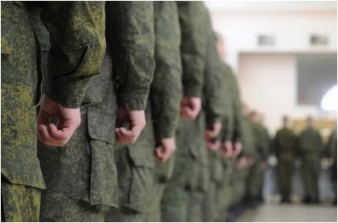 Росіяни можуть мобілізувати випускників шкіл на ТОТ