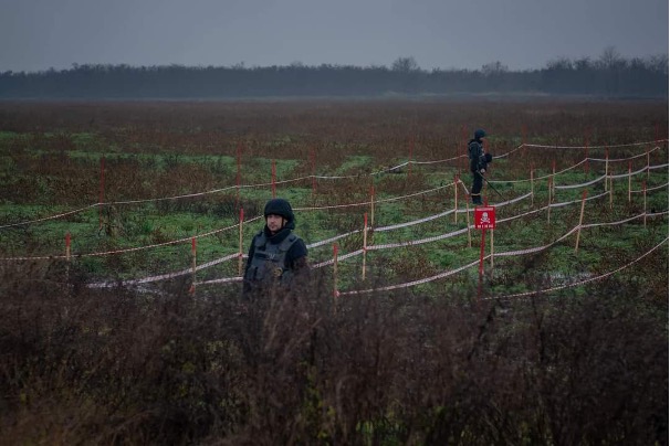 Україна випускатиме техніку й обладнання для гуманітарного розмінування