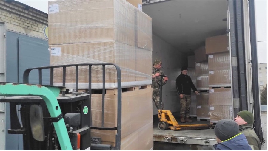 Прикордонники отримали гуманітарну допомогу від іспанських волонтерів