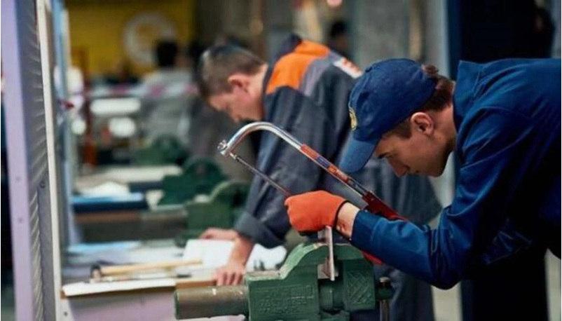 На Львівщині для постраждалих внаслідок війни організовують навчання робітничим професіям