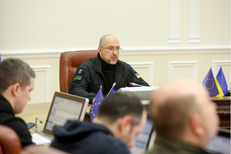 Вразливим категоріям українців торік надали допомоги на майже 800 мільярдів гривень – Шмигаль