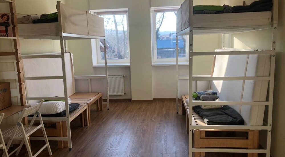 Біля Львова діє прихисток для переселенців