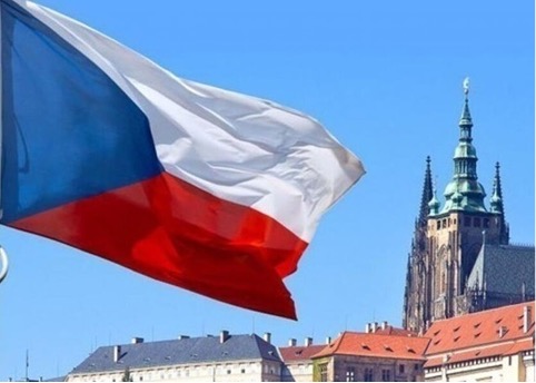 Корисні онлайн-сервіси для українців у Чехії