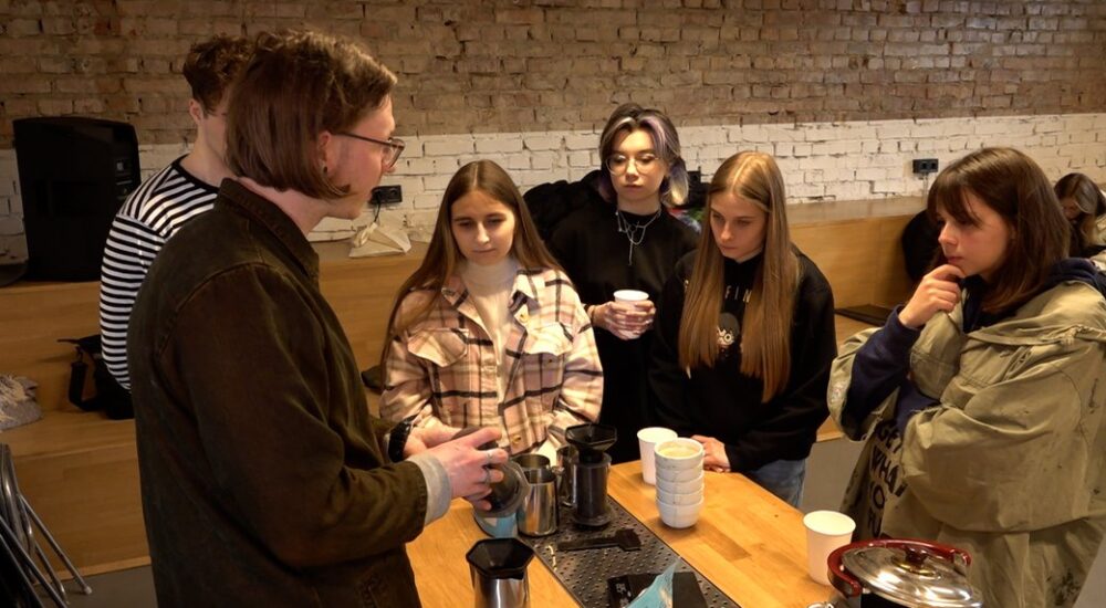 У Києві молодь із Донбасу навчають кавоваріння