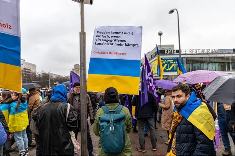 Чи можуть українці отримати повторний тимчасовий захист у Німеччині: роз’яснення